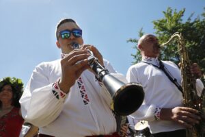 20.06.2021. Tokarnia. Park Etnograficzny. „Jawor u źródeł kultury” / Jarosław Kubalski / Radio Kielce