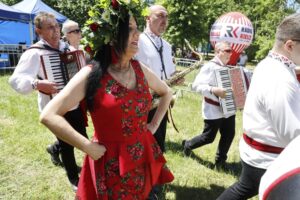 20.06.2021. Tokarnia. Park Etnograficzny. „Jawor u źródeł kultury” / Jarosław Kubalski / Radio Kielce