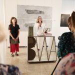 25.06.2021. Kielce. Finał 44. Interdyscyplinarnego Konkursu Plastycznego Województwa Świętokrzyskiego „Przedwiośnie”. Na zdjęciu (od lewej): Magdalena Leśniak - BWA, Stanisława Zacharko-Łagowska - dyrektor BWA Kielce / Wiktor Taszłow / Radio Kielce