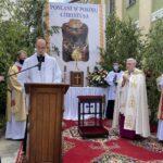 03.06.2021. Sandomierz. Uroczystość Bożego Ciała. Procesja z katedry do rynku starego miasta / Grażyna Szlęzak-Wójcik / Radio Kielce