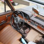 26.06.2021. Podzamcze. Ogólnopolski Zlot Klubu Miłośników Mercedesów / Wiktor Taszłow / Radio Kielce