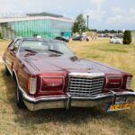 26.06.2021. Podzamcze. Ogólnopolski Zlot Klubu Miłośników Mercedesów / Wiktor Taszłow / Radio Kielce