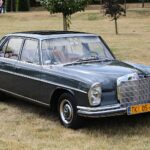 26.06.2021. Podzamcze. Ogólnopolski Zlot Klubu Miłośników Mercedesów / Wiktor Taszłow / Radio Kielce