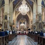 17.06.2021. Sandomierz. Msza święta z okazji 60-lecia posługi kapłańskiej biskupa Edwarda Frankowskiego / Grażyna Szlęzak-Wójcik / Radio Kielce