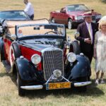 26.06.2021. Podzamcze. Ogólnopolski Zlot Klubu Miłośników Mercedesów / Wiktor Taszłow / Radio Kielce