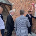 24.06.2021. Sandomierz. Odsłonięcie tablicy, upamiętniającej 450. rocznicę podpisania Zgody Sandomierskiej / Grażyna Szlęzak-Wójcik / Radio Kielce