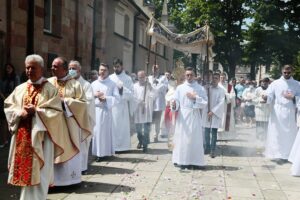 03.06.2021. Kielce. Bazylika katedralna. Uroczystości Bożego Ciała / Wiktor Taszłow / Radio Kielce