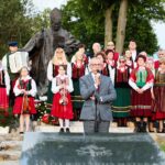 03.06.2021. Masłów. Rocznica wizyty Jana Pawła II. Na zdjęciu (przemawia): Tomasz Lato - wójt Masłowa / Wiktor Taszłow / Radio Kielce