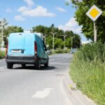 08.06.2021. Kielce. Wysokie trawy przy kieleckich ulicach / Wiktor Taszłow / Radio Kielce