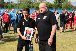 10.06.2021. Kielce. Mistrzowie są w formie. Otwarty trening na kieleckim stadionie. Na zdjęciu (z prawej): Paweł Skrzecz / Wiktor Taszłow / Radio Kielce