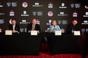 10.06.2021 Kielce. Konferencja dotycząca boksu. Na zdjęciu (od lewej): Marek Szkolnikowski - dyrektor TVP Sport, Grzegorz Nowaczek - prezes Polskiego Związku Bokserskiego, Anna Krupka - wiceminister kultury, dziedzictwa narodowego i sportu, Piotr Dulnik - prezes Suzuki Motor Poland / Wiktor Taszłow / Radio Kielce