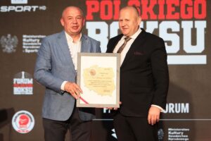 10.06.2021 Kielce. Gala podsumowująca I Forum Polskiego Boksu w Kielcach. Na zdjęciu (od lewej): Henryk Petrich, Grzegorz Nowaczek - prezes Polskiego Związku Bokserskiego / Wiktor Taszłow / Radio Kielce