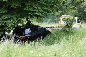 12.06.2021. Kielce. Osobowy ford wpadł do Silnicy / Wiktor Taszlow / Radio Kielce