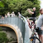 12.06.2021. Kielce. Osobowy ford wpadł do Silnicy / Wiktor Taszlow / Radio Kielce