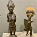 02.06.2021. Kielce. Otwarcie prywatnej galerii sztuki „Rdza”. Rzeźby afrykańskie z kolekcji Stanisławy Zacharko / Dorota Klusek / Radio Kielce