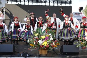 20.06.2021. Tokarnia. Park Etnograficzny. „Jawor u źródeł kultury” / Jarosław Kubalski / Radio Kielce