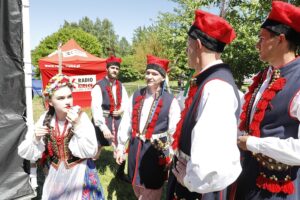 20.06.2021. Tokarnia. Park Etnograficzny. „Jawor u źródeł kultury” / Jarosław Kubalski / Radio Kielce