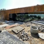 16.06.2021 Nowa Słupia. Muzeum Starożytnego Hutnictwa Świętokrzyskiego w przebudowie / Jarosław Kubalski / Radio Kielce