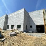 16.06.2021 Nowa Słupia. Muzeum Starożytnego Hutnictwa Świętokrzyskiego w przebudowie / Jarosław Kubalski / Radio Kielce