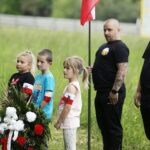 06.06.2021 Miedziana Góra. Pomnik żołnierzy AK. Uroczystości upamiętniające rocznicę śmierci podporucznika Zbigniewa Kruszelnickiego - „Wilka” / Jarosław Kubalski / Radio Kielce