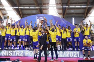 06.06.2021 Kielce. PGNiG Superliga piłkarzy ręcznych. Łomża Vive Kielce zostaje Mistrzem Polski. Ceremonia wręczenia medali / Jarosław Kubalski / Radio Kielce