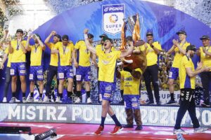 06.06.2021 Kielce. PGNiG Superliga piłkarzy ręcznych. Łomża Vive Kielce zostaje Mistrzem Polski. Ceremonia wręczenia medali / Jarosław Kubalski / Radio Kielce