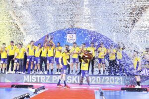 06.06.2021 Kielce. PGNiG Superliga piłkarzy ręcznych. Łomża Vive Kielce zostaje Mistrzem Polski. Ceremonia wręczenia medali / Jarosław Kubalski / Radio Kielce