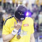 06.06.2021 Kielce. PGNiG Superliga piłkarzy ręcznych. Łomża Vive Kielce zostaje Mistrzem Polski. Ceremonia wręczenia medali. Krzysztof Lijewski / Jarosław Kubalski / Radio Kielce