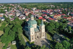 08.06.2021 Klimontów. Kościół św. Józefa / Jarosław Kubalski / Radio Kielce