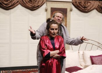 02.05.2021 Kielce. Teatr  TeTaTeT. Próba spektaklu "Seks dla opornych". Ewa Pająk i Jacek Mąka / Jarosław Kubalski / Radio Kielce