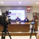 11.06.2021 Kielce. ŚUW. Konferencja dotycząca  Narodowego Spisu Powszechnego Ludności i Mieszkań 2021 w województwie świętokrzyskim. Na zdjęciu od lewej: wojewoda Zbigniew Koniusz, dyrektor Urzędu Statystycznego w Kielcach Agnieszka Piotrowska - Piątek i rzecznik prasowy wojewody Marzena Chodakowska / Jarosław Kubalski / Radio Kielce