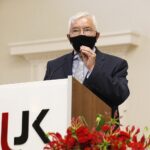 17.06.2021 Kielce. UJK. Wręczenie medali "Zasłużony dla UJK". Poseł Krzysztof Lipiec / Jarosław Kubalski / Radio Kielce