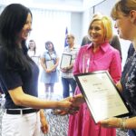 18.06.2021 Kielce. OHP. konkursu Świętokrzyski Pracodawca Przyjazny Pracodawcom Młodocianym 2021. Na zdjęciu od lewej: Ewa Adamczak, wicemarszałek Renata Janik i wojewódzki komendant OHP Magdalena Fogiel-Litwinek / Jarosław Kubalski / Radio Kielce