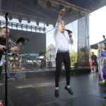 Tokarnia. „Jawor u źródeł kultury” - koncert zespołu Golec uOrkiestra (20.06.2021) / Jarosław Kubalski / Radio Kielce