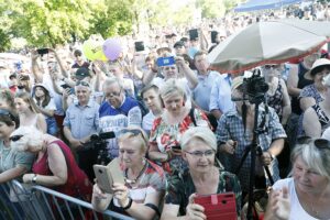 Tokarnia. „Jawor u źródeł kultury” - koncert zespołu Golec uOrkiestra (20.06.2021) / Jarosław Kubalski / Radio Kielce