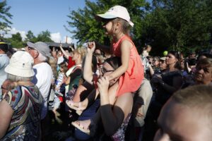 Tokarnia. „Jawor u źródeł kultury” - koncert zespołu Golec uOrkiestra (20.06.2021) / Jarosław Kubalski / Radio Kielce