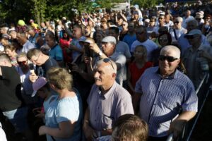 Tokarnia. „Jawor u źródeł kultury” - koncert zespołu Golec uOrkiestra (20.06.2021) / Jarosław Kubalski / Radio Kielce