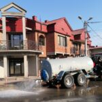 29.06.2021. Skalbmierz. Wielkie sprzątanie po gradobiciu i nawałnicy / Marta Gajda / Radio Kielce