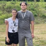 26.06.2021. Skarbka w gminie Bałtów. Zawody strzeleckie. Na zdjęciu: Monika i Adrian Kacugowie - właściciele strzelnicy w Skarbce / Emilia Sitarska / Radio Kielce