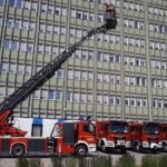 17.06.2021. Kielce. Przygotowania do uroczystości przekazania pojazdów dla PSP i OSP / Sebastian Kalwat / Radio Kielce