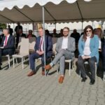 01.06.2021. Tuczępy. „Tuczępskie Smaki Tradycji". Na zdjęciu (od lewej): Jacek Toś - dyrektor Oddziału Terenowego Krajowego Ośrodka Wsparcia Rolnictwa w Kielcach, Zbigniew Koniusz - wojewoda świętokrzyski, Marek Kwitek - poseł PiS, Bartłomiej Orzeł - pełnomocnik premiera ds. programu Czyste Powietrze, Anna Gembicka - wiceminister rolnictwa i rozwoju wsi i Krzysztof Lipiec - prezes świętokrzyskich struktur PiS / Marta Gajda / Radio Kielce