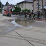 29.06.2021. Skalbmierz. Wielkie sprzątanie po gradobiciu i nawałnicy / UMiG Skalbmierz