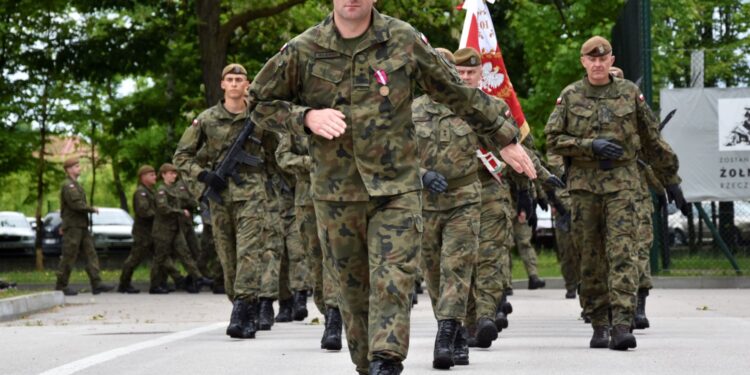 11.06.2021. Kielce. Święto 10. Świętokrzyskiej Brygady Obrony Terytorialnej / ppor. Daniel Woś / ŚBOT