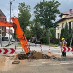 26.06.2021. Kielce. Awaria wodociągu na skrzyżowaniu ulic Klonowej i Wiśniowej / Wiktor Taszłow / Radio Kielce