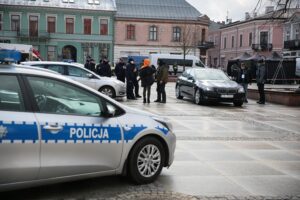 07.04.2021. Kielce. Zdjęcia do spektaklu teatru telewizji zatytułowanego „Zakładnicy” / Wiktor Taszłow / Radio Kielce