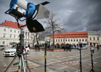 07.04.2021. Kielce. Zdjęcia do spektaklu teatru telewizji zatytułowanego „Zakładnicy” / Wiktor Taszłow / Radio Kielce