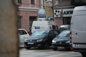 07.04.2021. Kielce. Zdjęcia do spektaklu teatru telewizji zatytułowanego „Zakładnicy” / Wiktor Taszłow / Radio Kielce