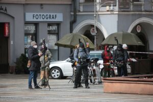 07.04.2021. Kielce. Zdjęcia do spektaklu teatru telewizji zatytułowanego „Zakładnicy” / Wiktor Taszłow / Radio Kielce