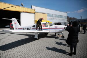 09.04.2021. Masłów. Zdjęcia do spektaklu Telewizji Polskiej „Zakładnicy” / Wiktor Taszłow / Radio Kielce