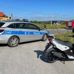 29.07.2021. Piekoszów. Zderzenie samochodu osobowego ze skuterem / Wiktor Taszłow / Radio Kielce